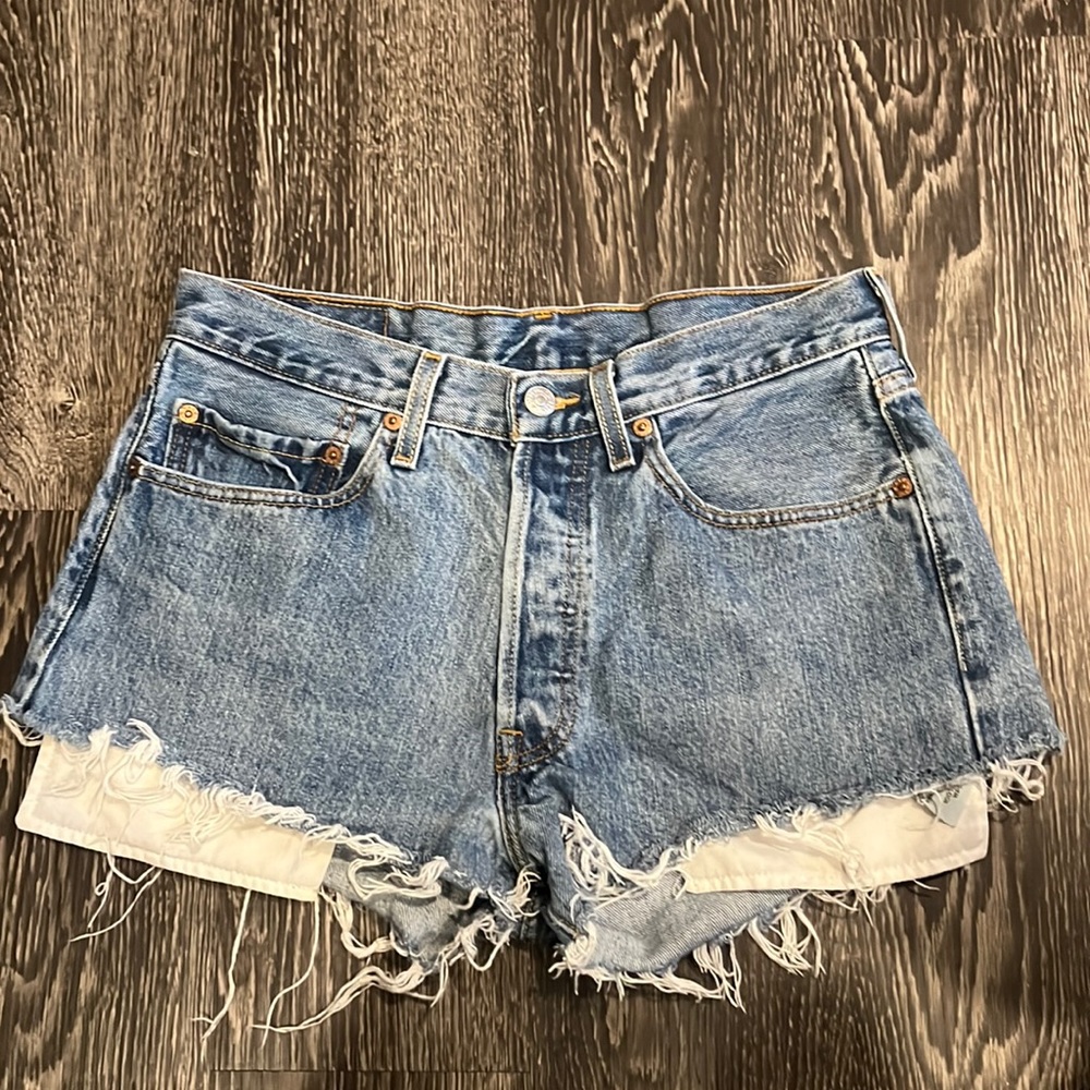 Levi 501 Cut-Off Shorts